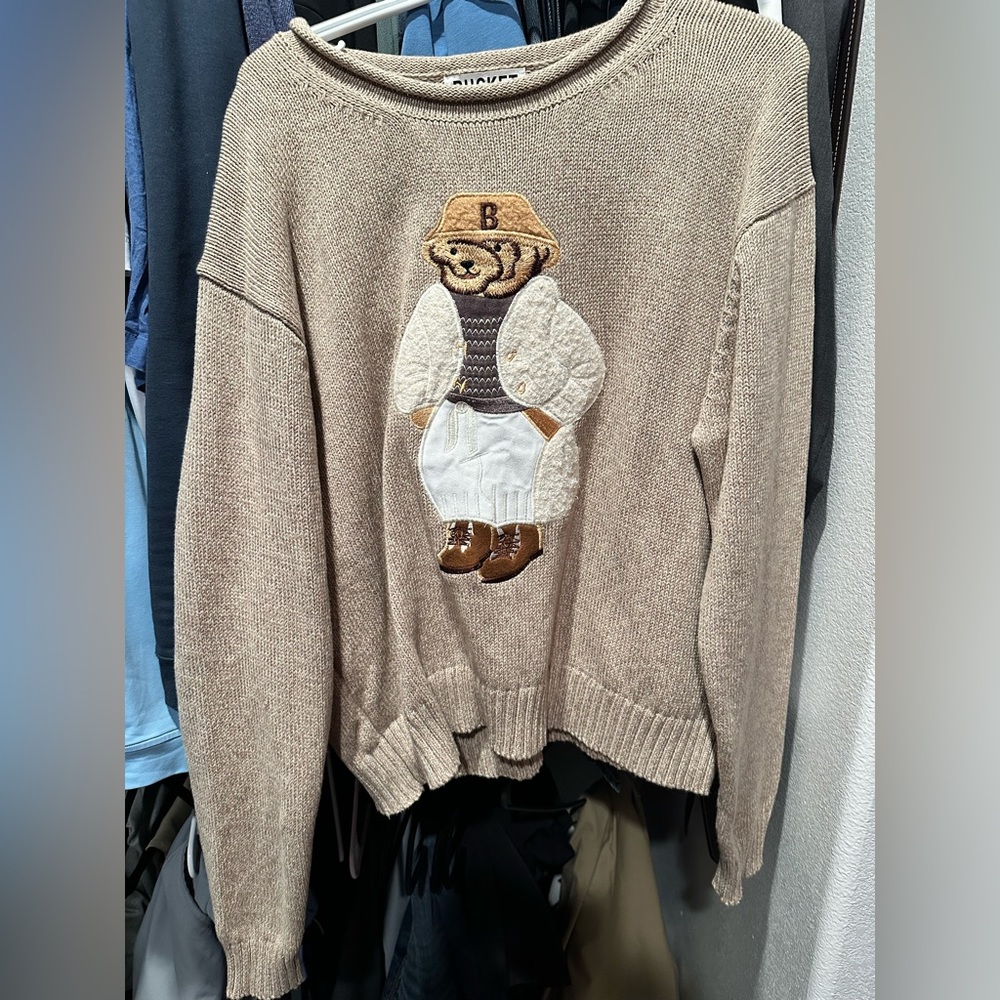 Cozy Beige Sweater with Bear Design - Picture 3 of 4